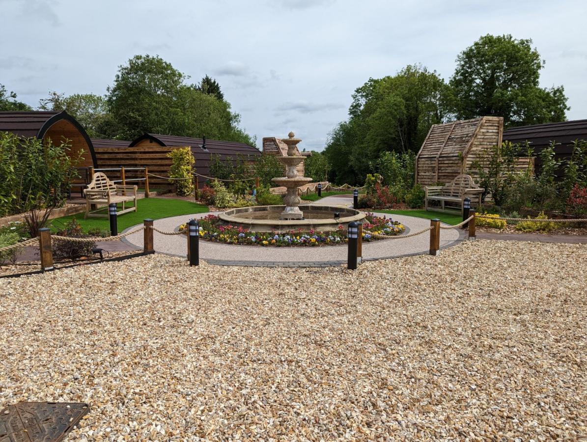 Peacock Lake Glamping Nottingham Eksteriør billede