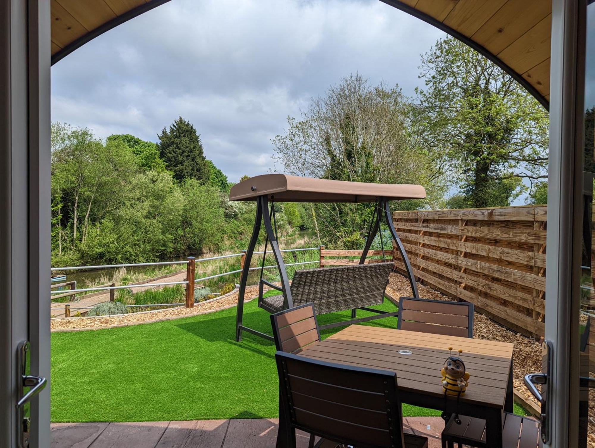 Peacock Lake Glamping Nottingham Værelse billede